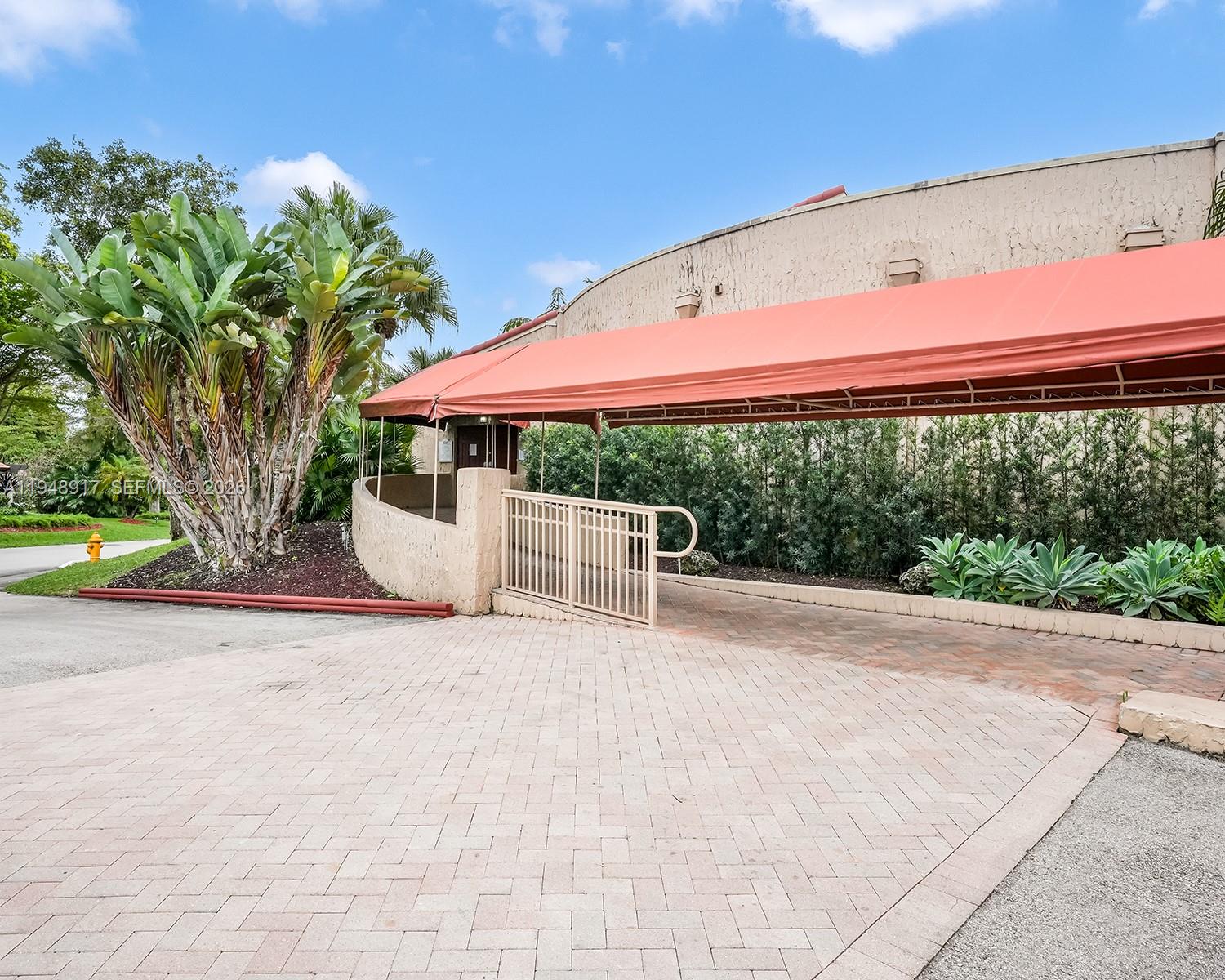 COSTA DEL SOL CONDO H - Residential