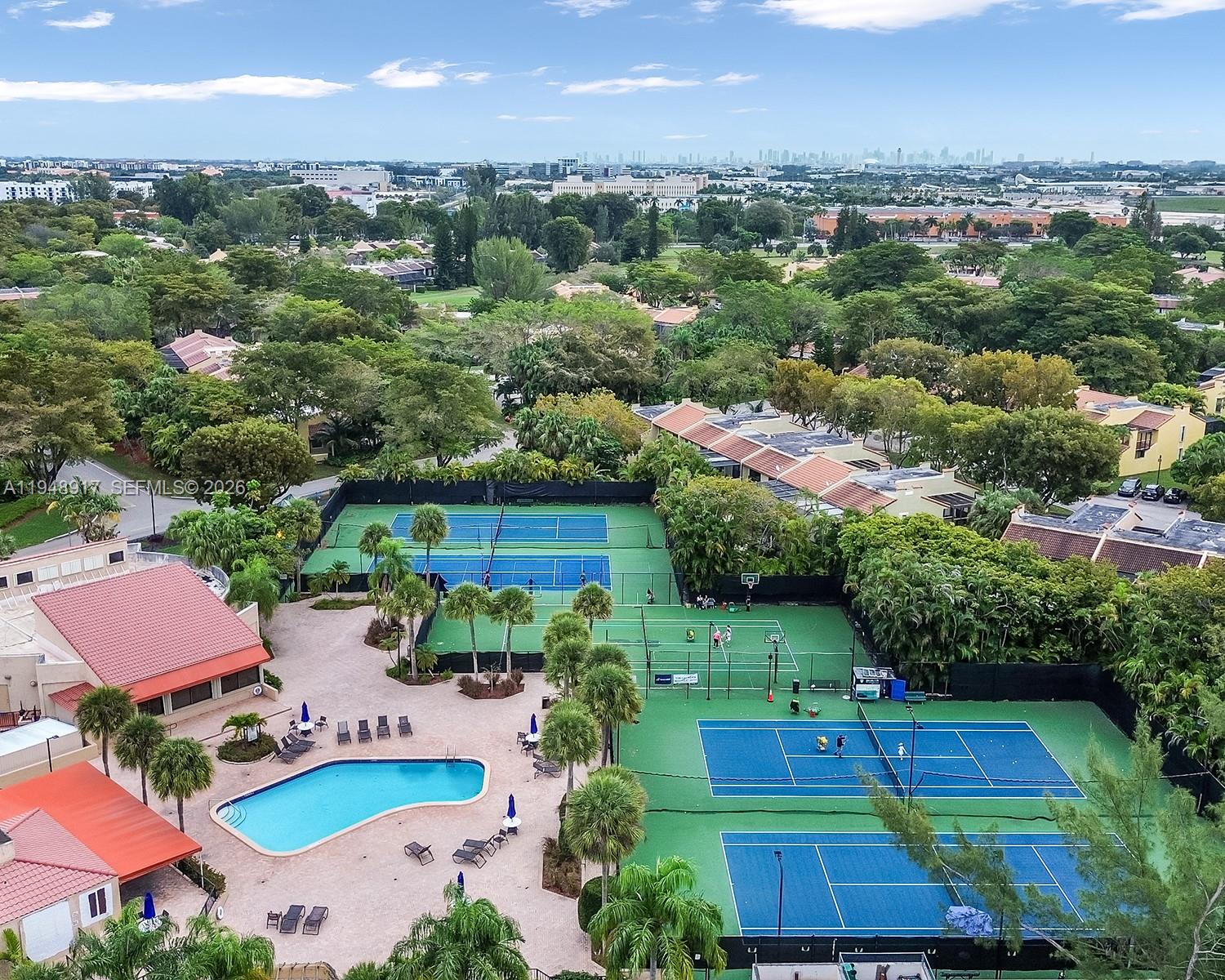 COSTA DEL SOL CONDO H - Residential