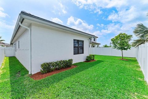 Single Family Residence in Miramar FL 4176 175th Ter Ter 58.jpg