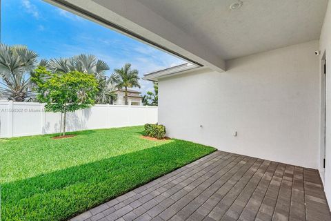 Single Family Residence in Miramar FL 4176 175th Ter Ter 59.jpg