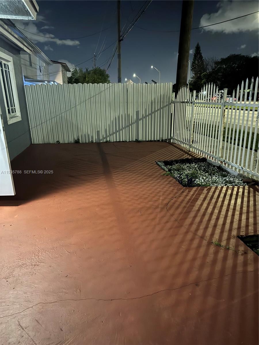 19317 NW 47th Ave 19137