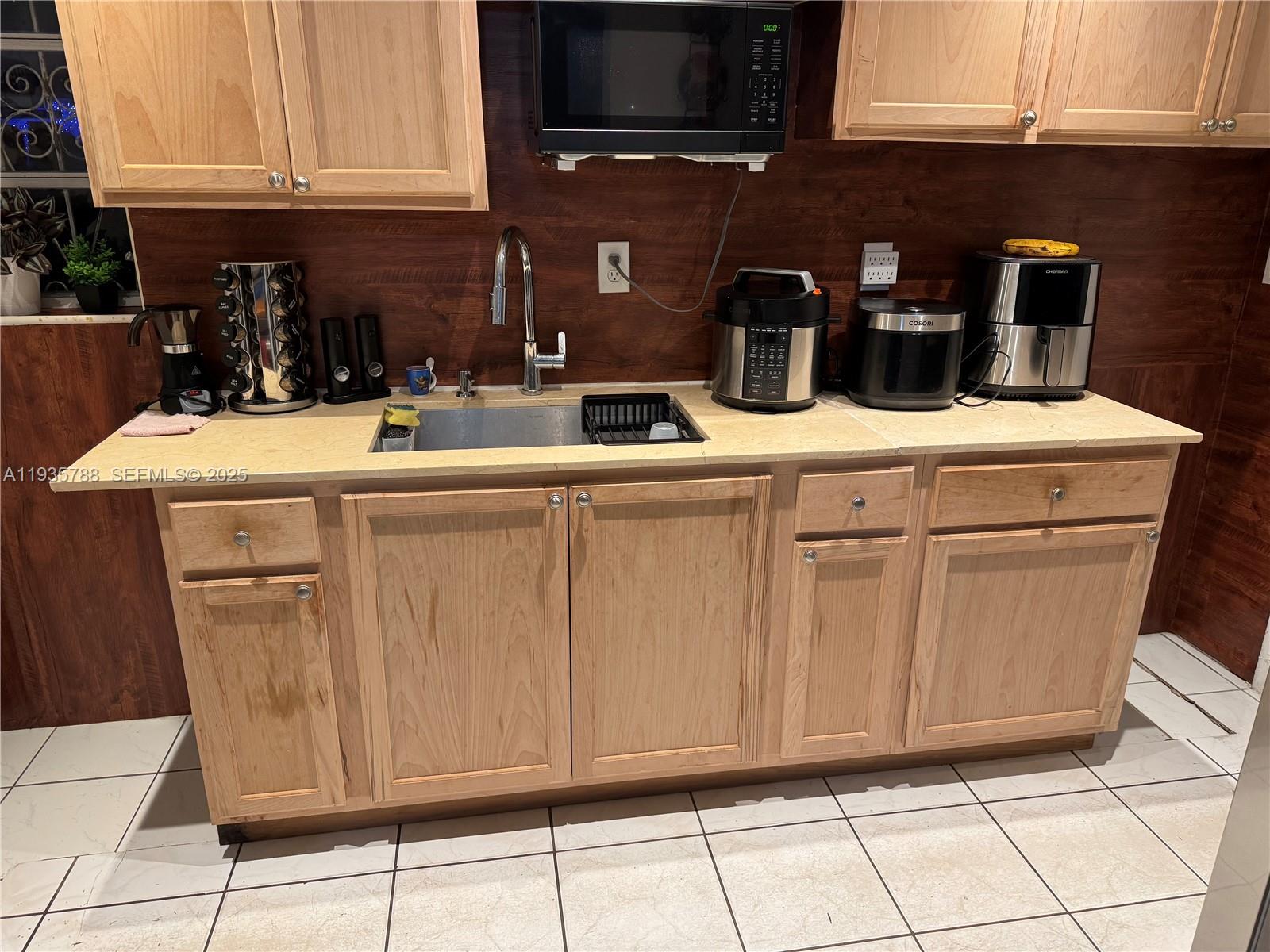 19317 NW 47th Ave 19137