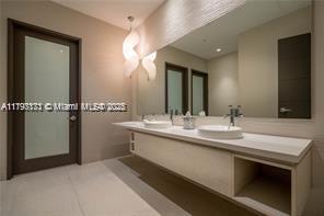 17301 Biscayne Blvd 603