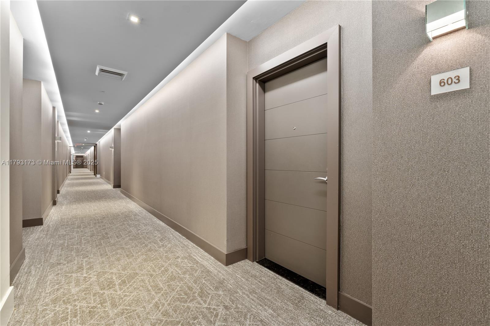 MARINA PALMS RESIDENCES N - Residential