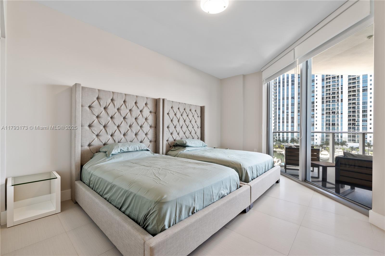 MARINA PALMS RESIDENCES N - Residential
