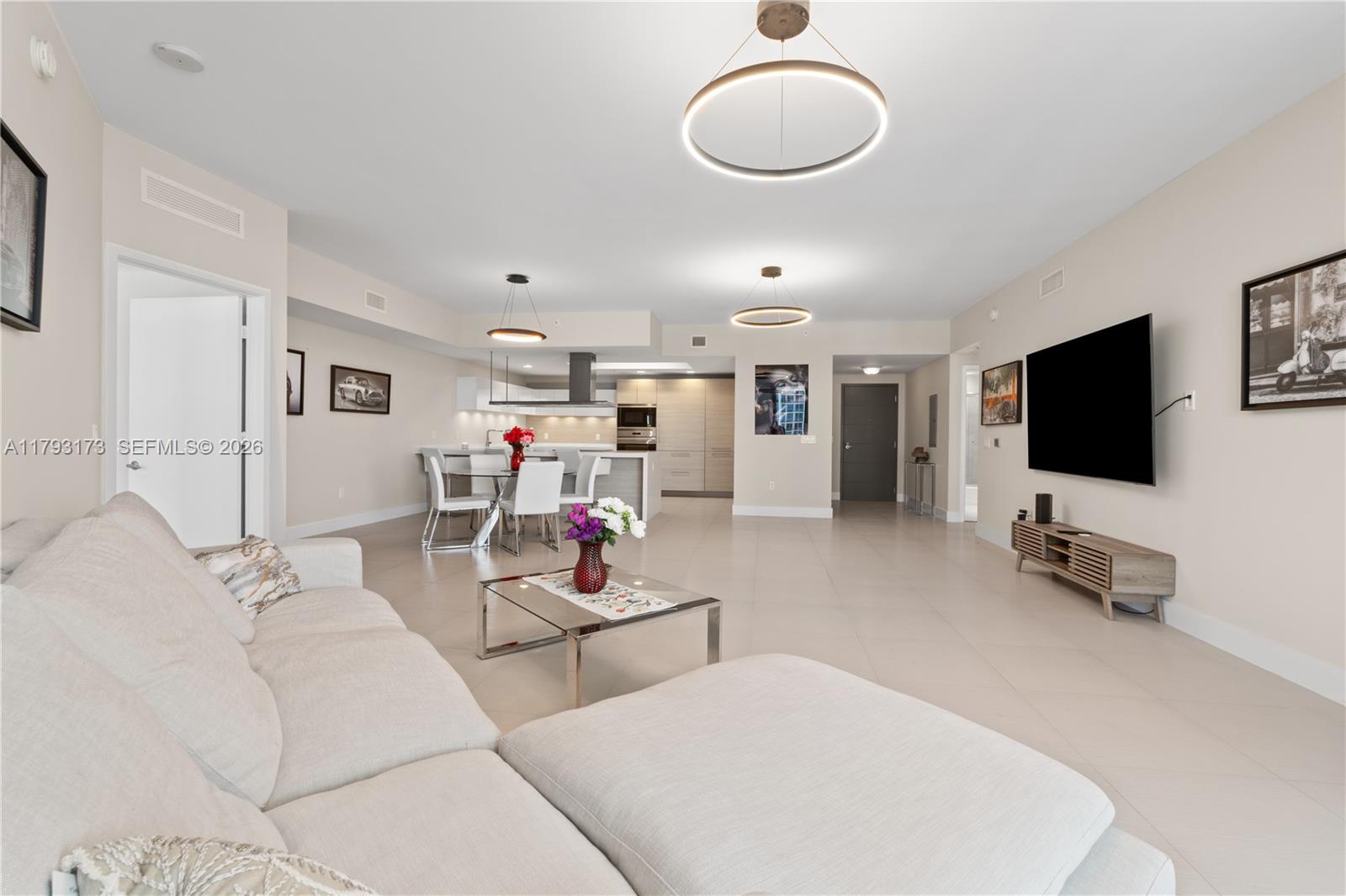 MARINA PALMS RESIDENCES N - Residential