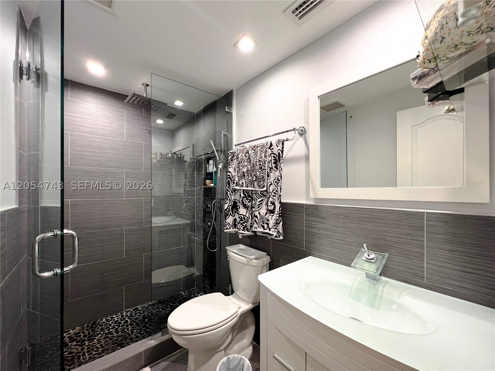 1408 Brickell Bay Dr 212