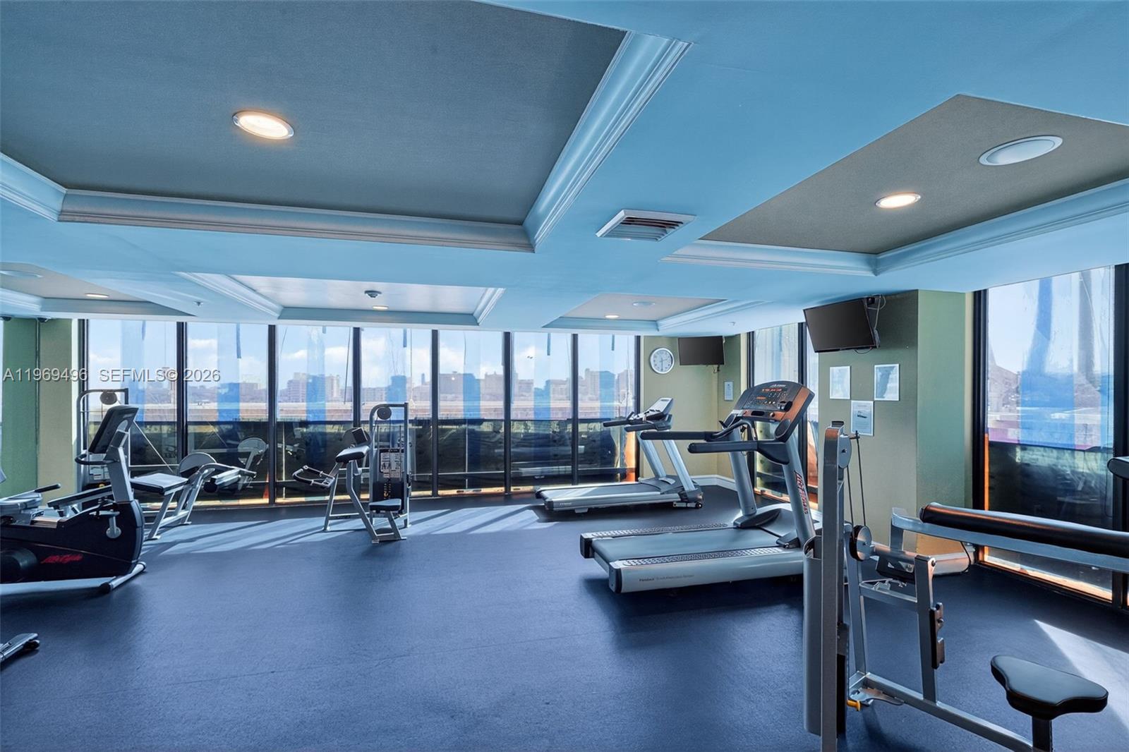 PUERTA DE PALMAS CONDO - Residential