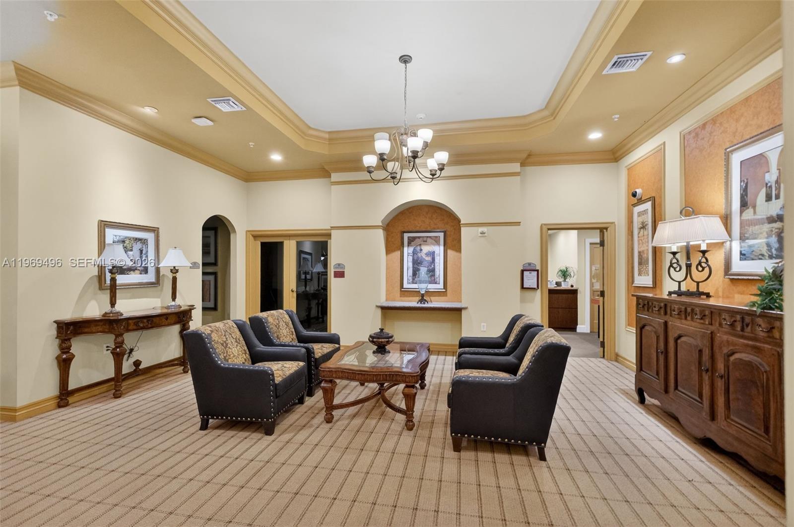 888 S Douglas Rd 1204