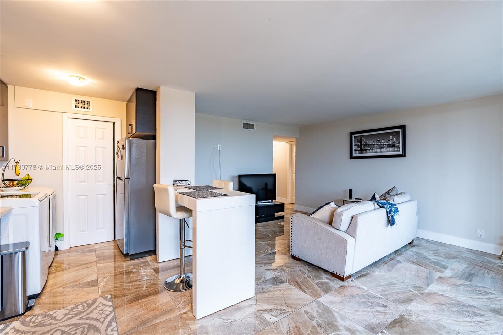 3400 Blue Lake Dr 505