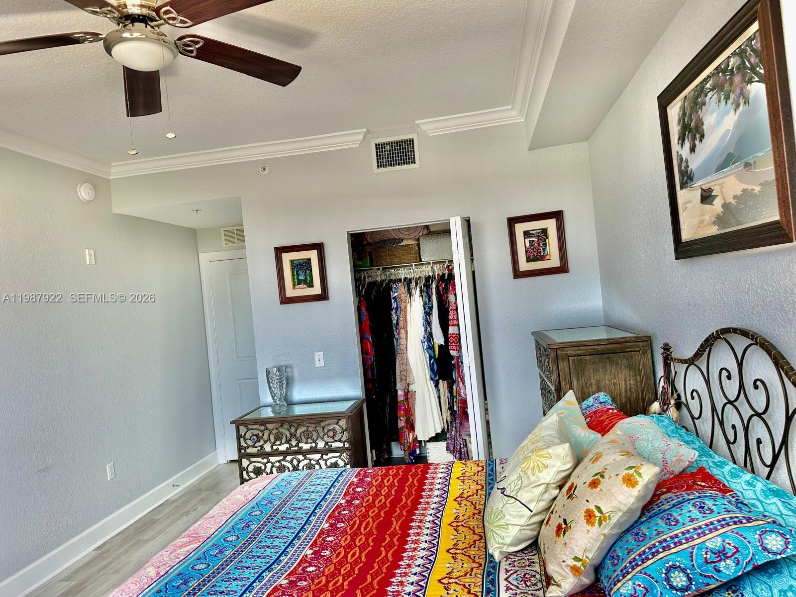 VIZCAYA LAKES CONDO - Residential Lease