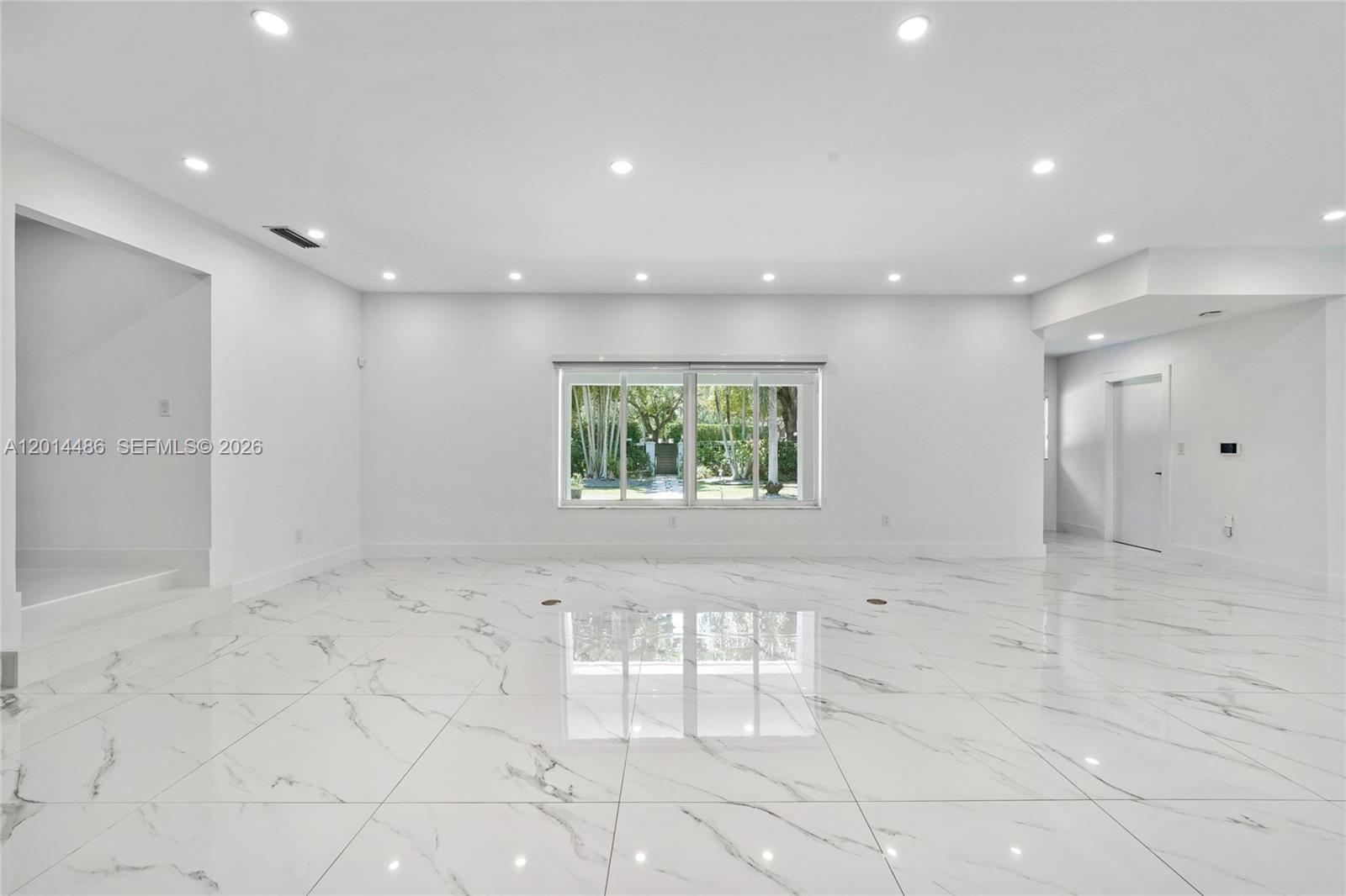 C GABLES RIVIERA SEC 12 - Residential Lease