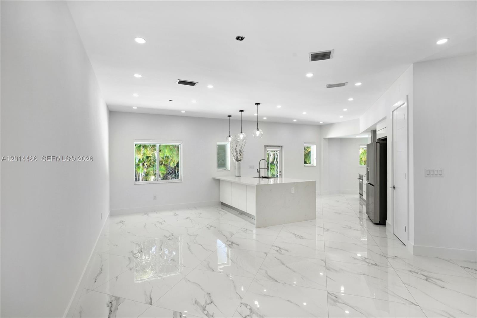 C GABLES RIVIERA SEC 12 - Residential Lease