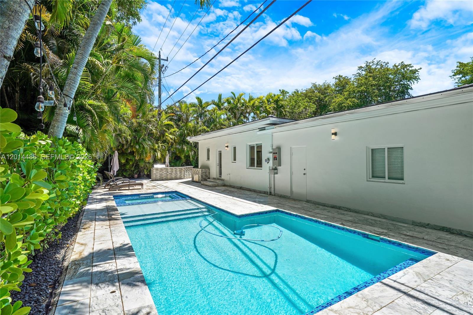 C GABLES RIVIERA SEC 12 - Residential Lease