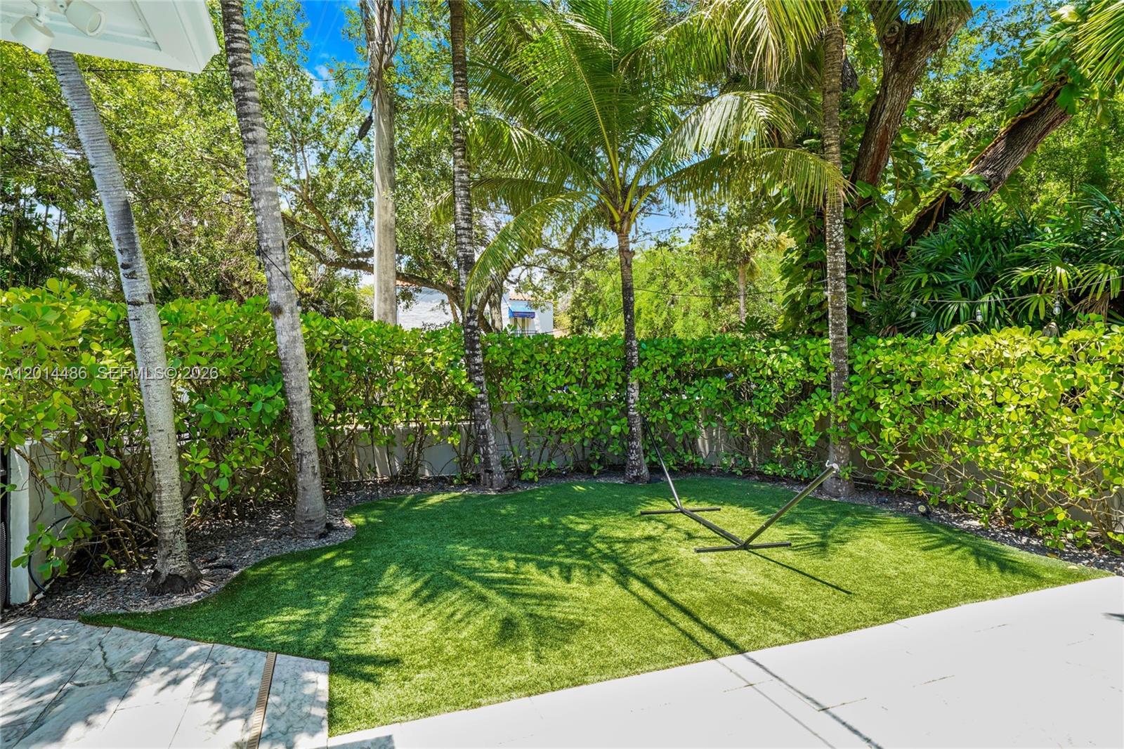 C GABLES RIVIERA SEC 12 - Residential Lease