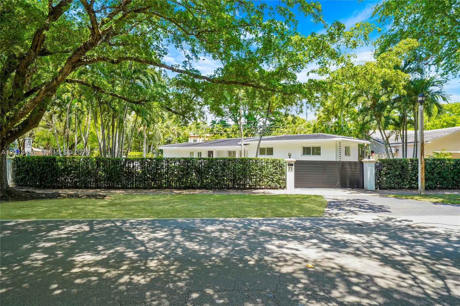 C GABLES RIVIERA SEC 12 - Residential Lease
