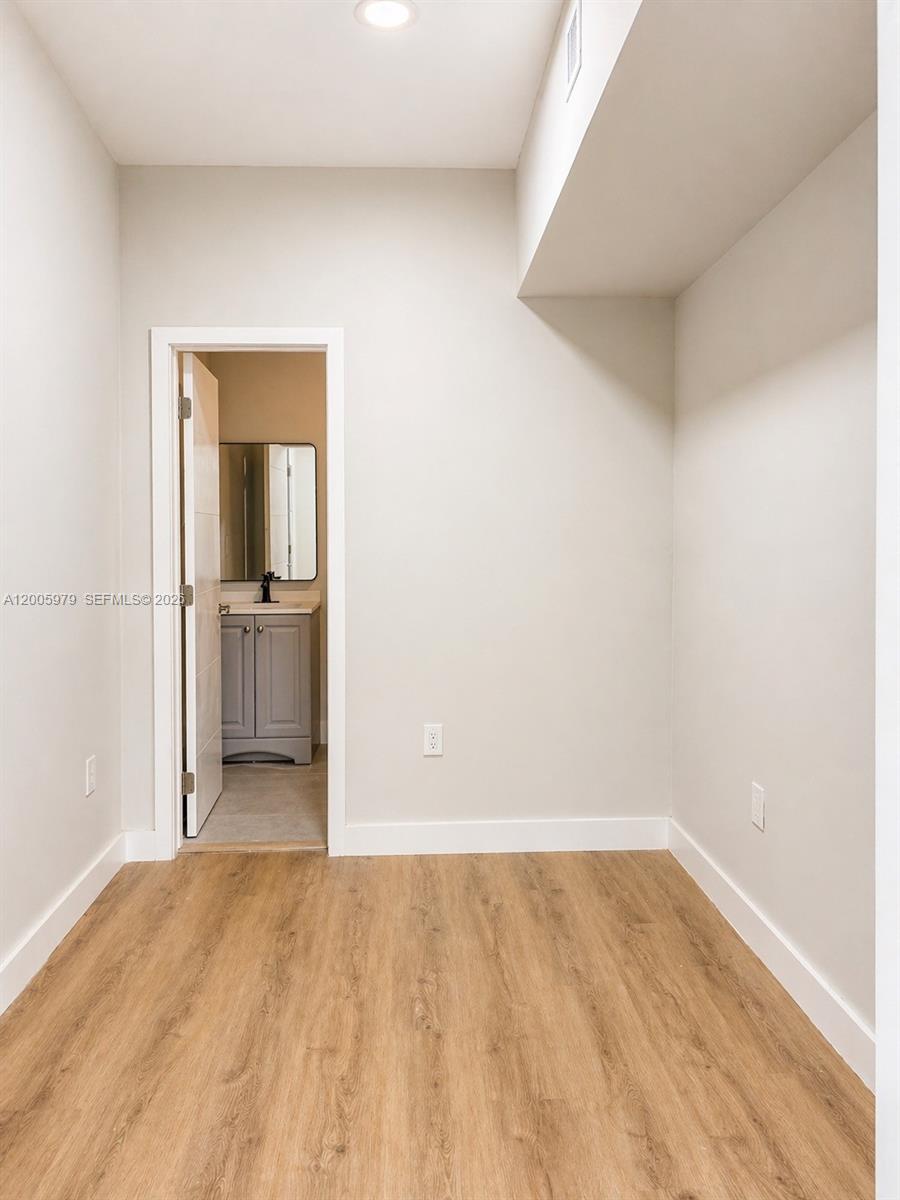 NORTH GATE - Residential Lease