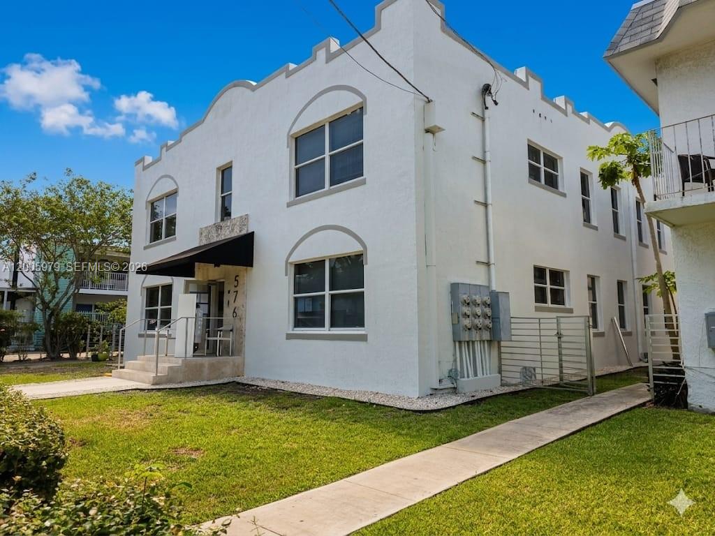 NORTH GATE - Residential Lease