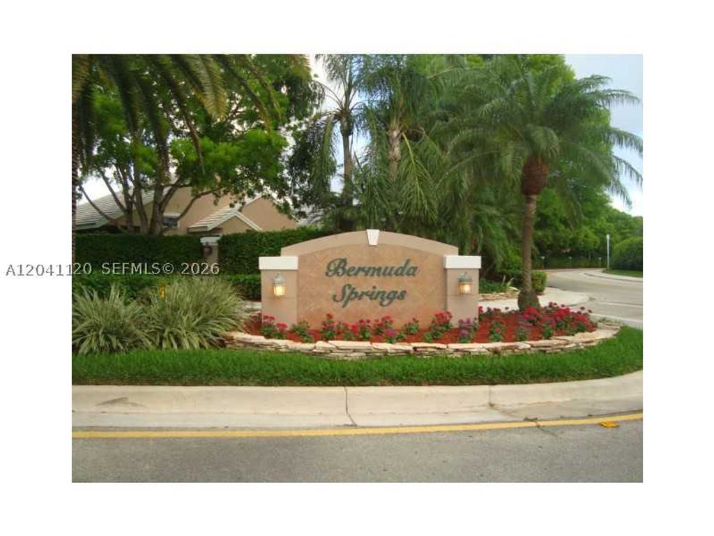 Photo of 286 Bridgeton Way, Weston, FL 33326 (MLS # A12041120)