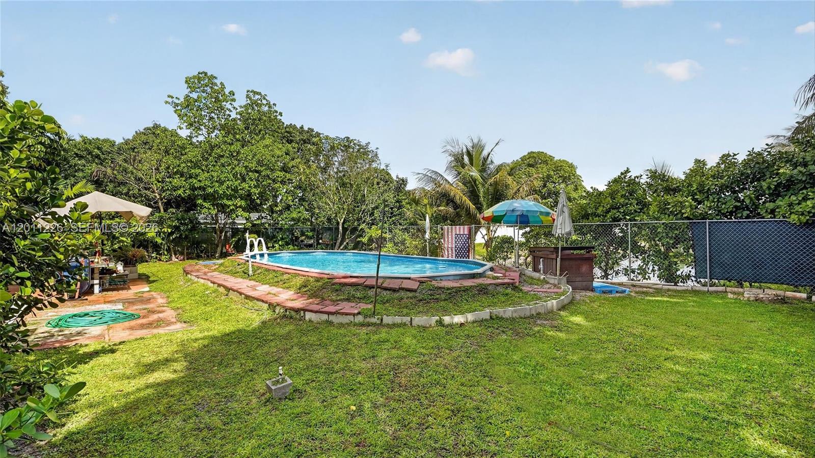 CAROL CITY GARDENS - Residential