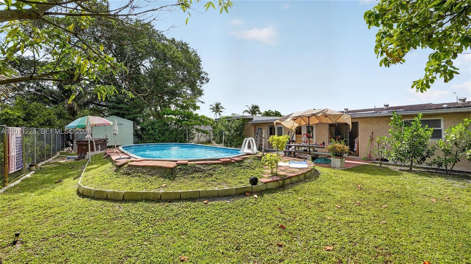 CAROL CITY GARDENS - Residential