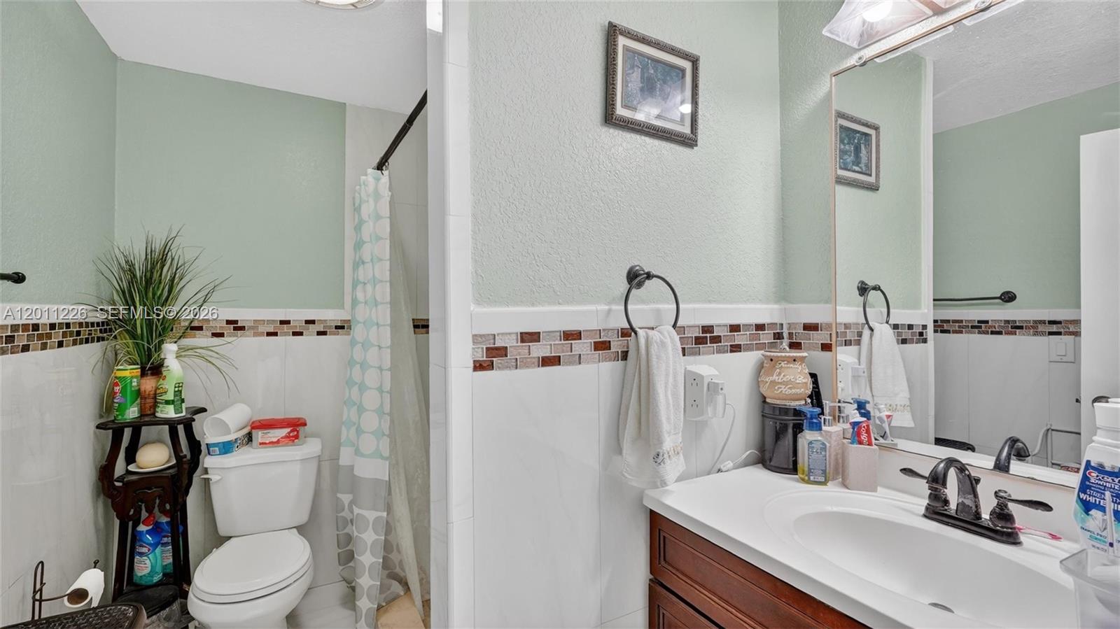 CAROL CITY GARDENS - Residential