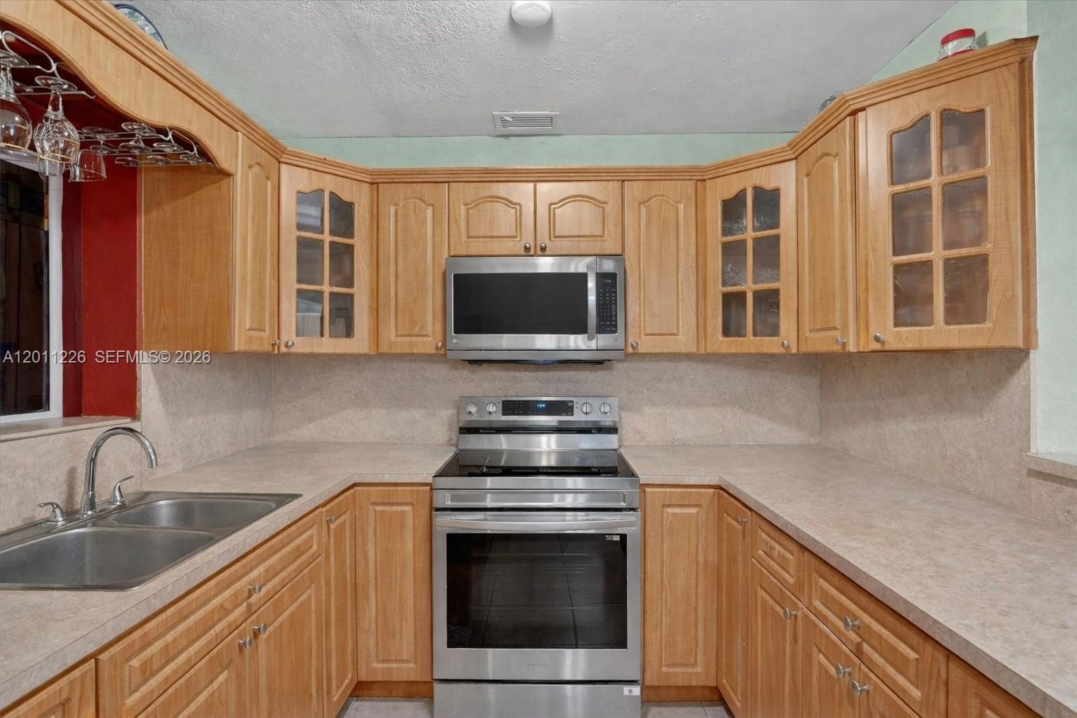 CAROL CITY GARDENS - Residential