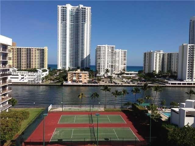 OCEANVIEW PARK CONDO - Residential
