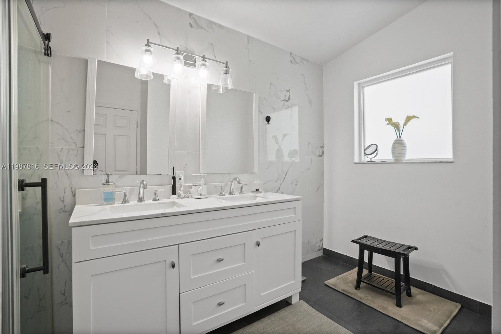 BONAVENTURE LAKES ADD 2 - Residential