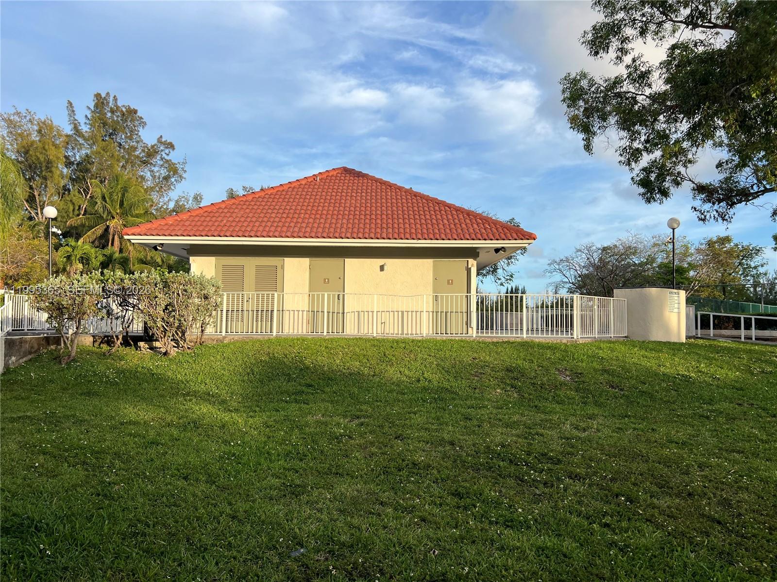 SAGA BAY GARDENS CONDO - Residential Lease