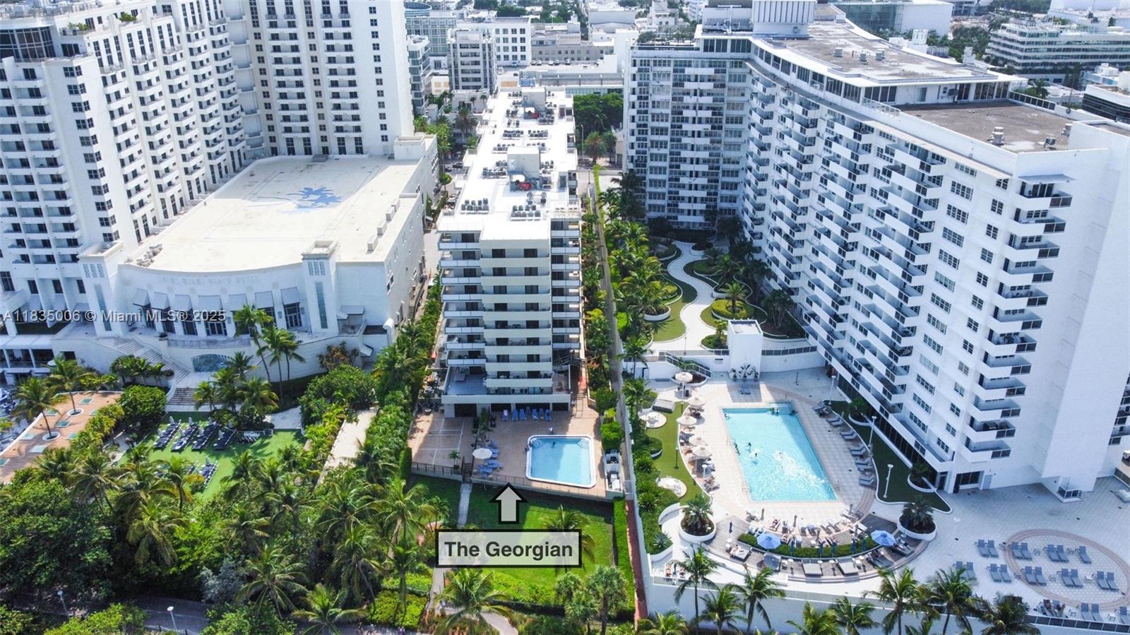 1621 Collins Ave 210