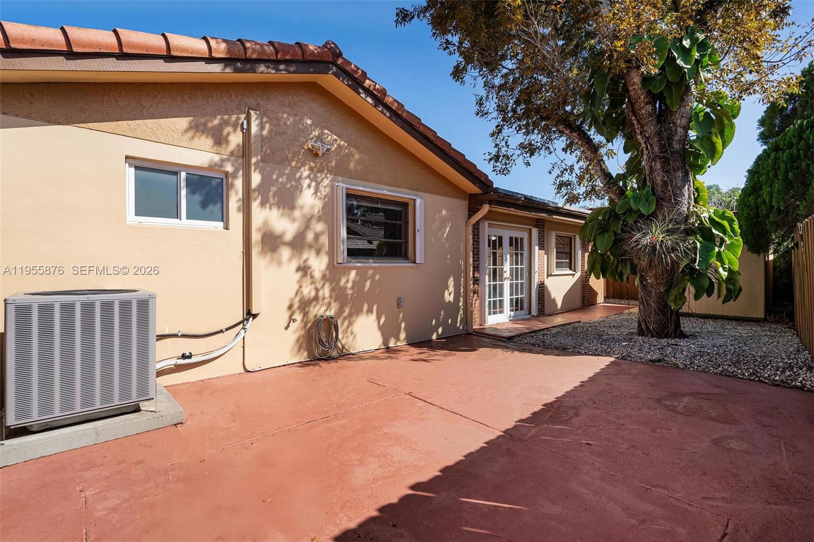 CHESTNUT WOODS - Residential