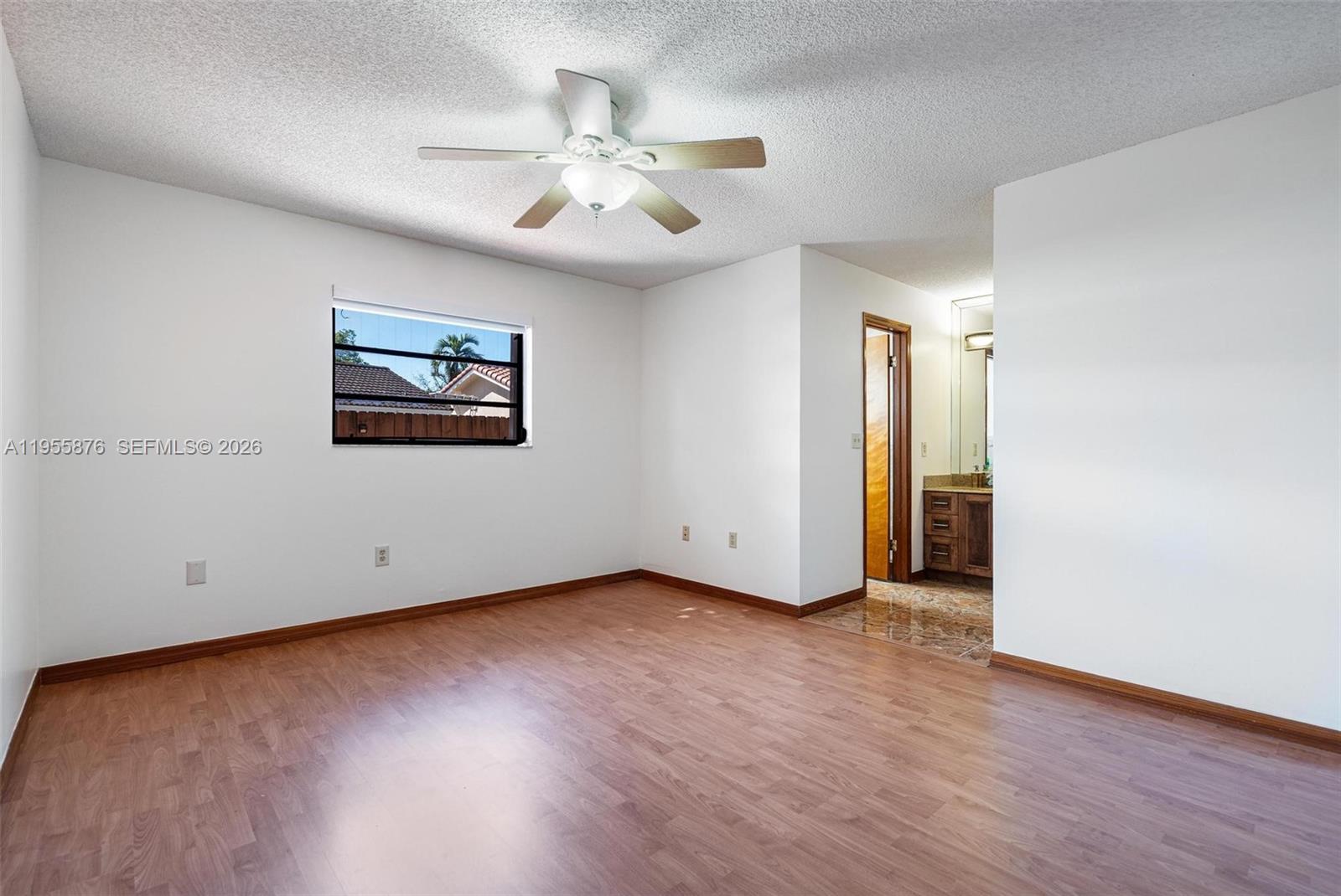 CHESTNUT WOODS - Residential