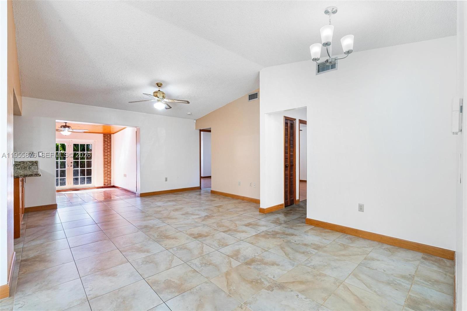 CHESTNUT WOODS - Residential