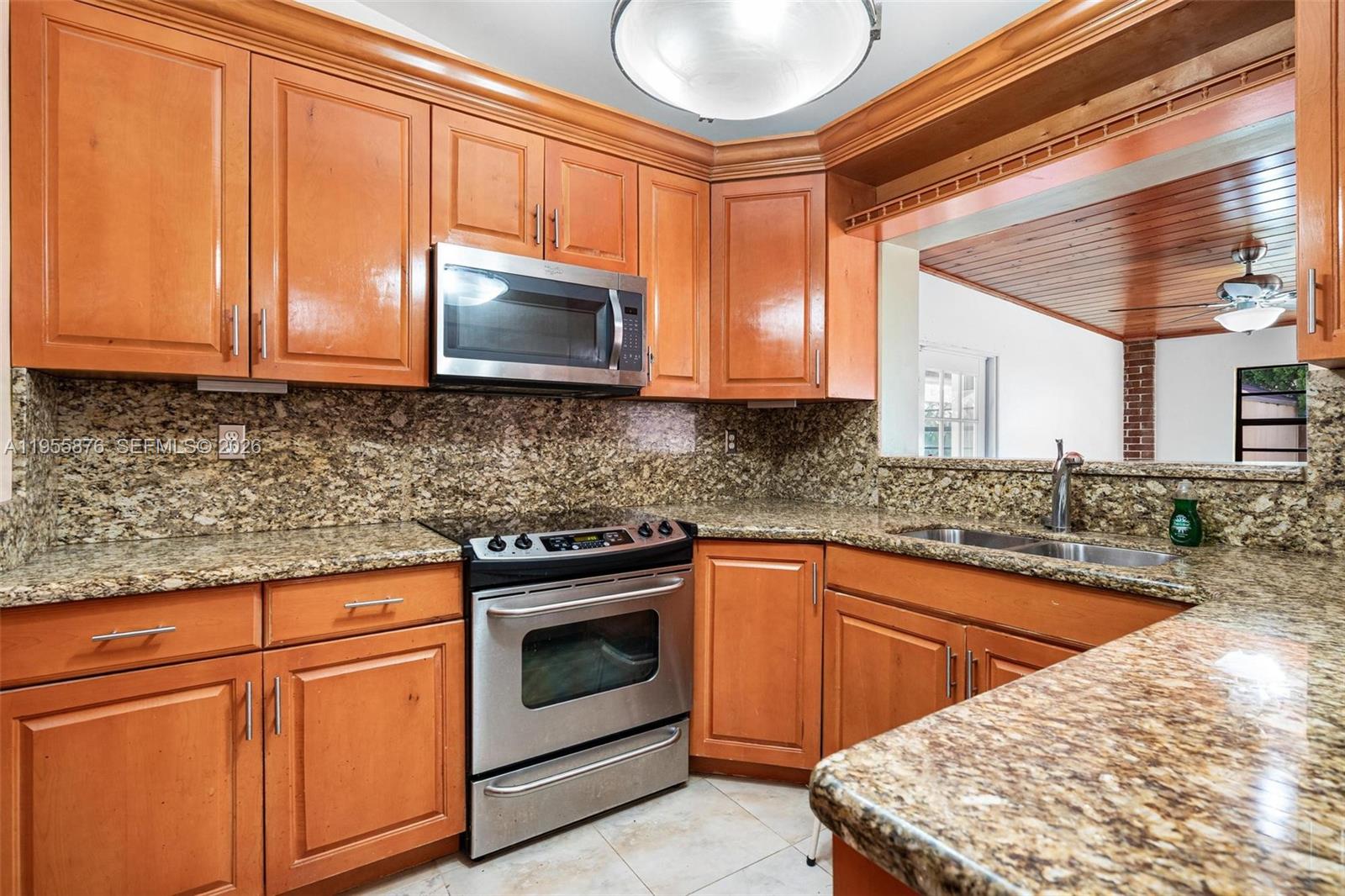 CHESTNUT WOODS - Residential