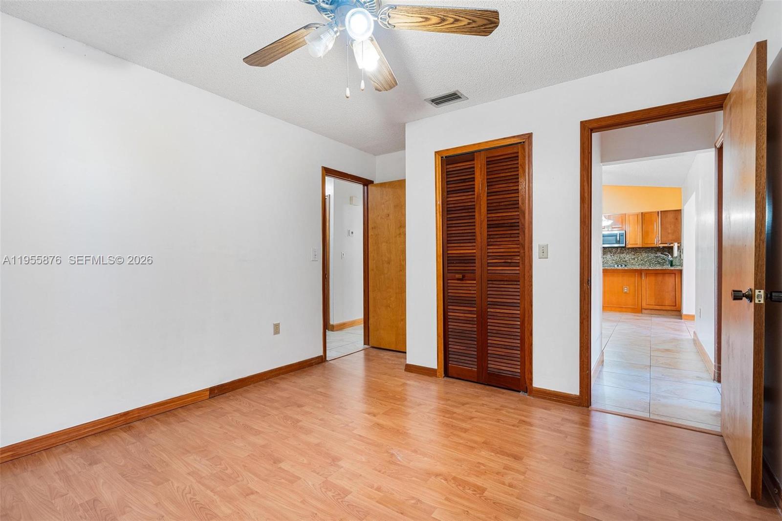 CHESTNUT WOODS - Residential