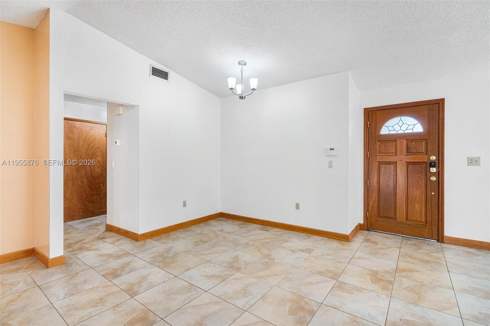 CHESTNUT WOODS - Residential