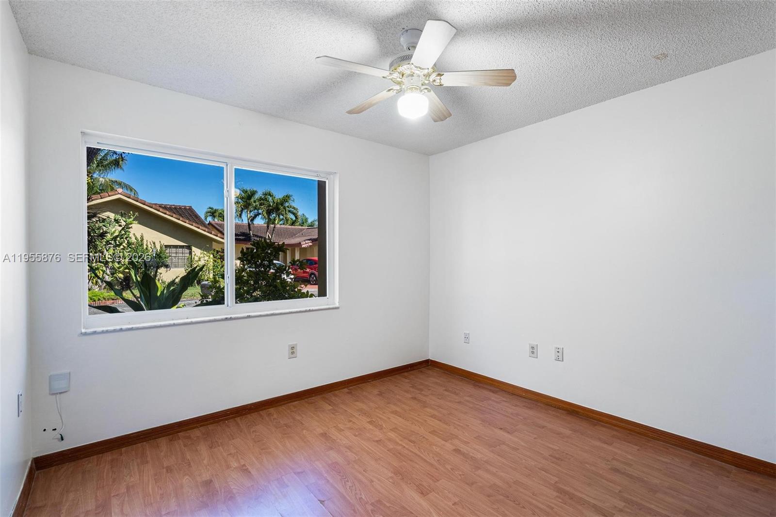 CHESTNUT WOODS - Residential