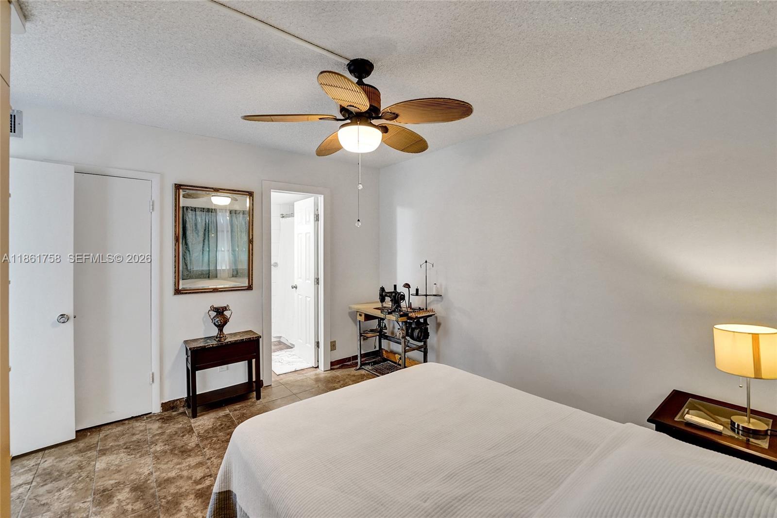 ISLE OF PARADISE CO-OP F - Residential