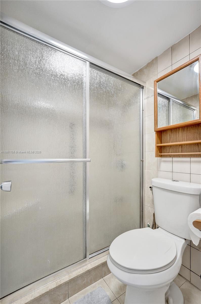 ISLE OF PARADISE CO-OP F - Residential