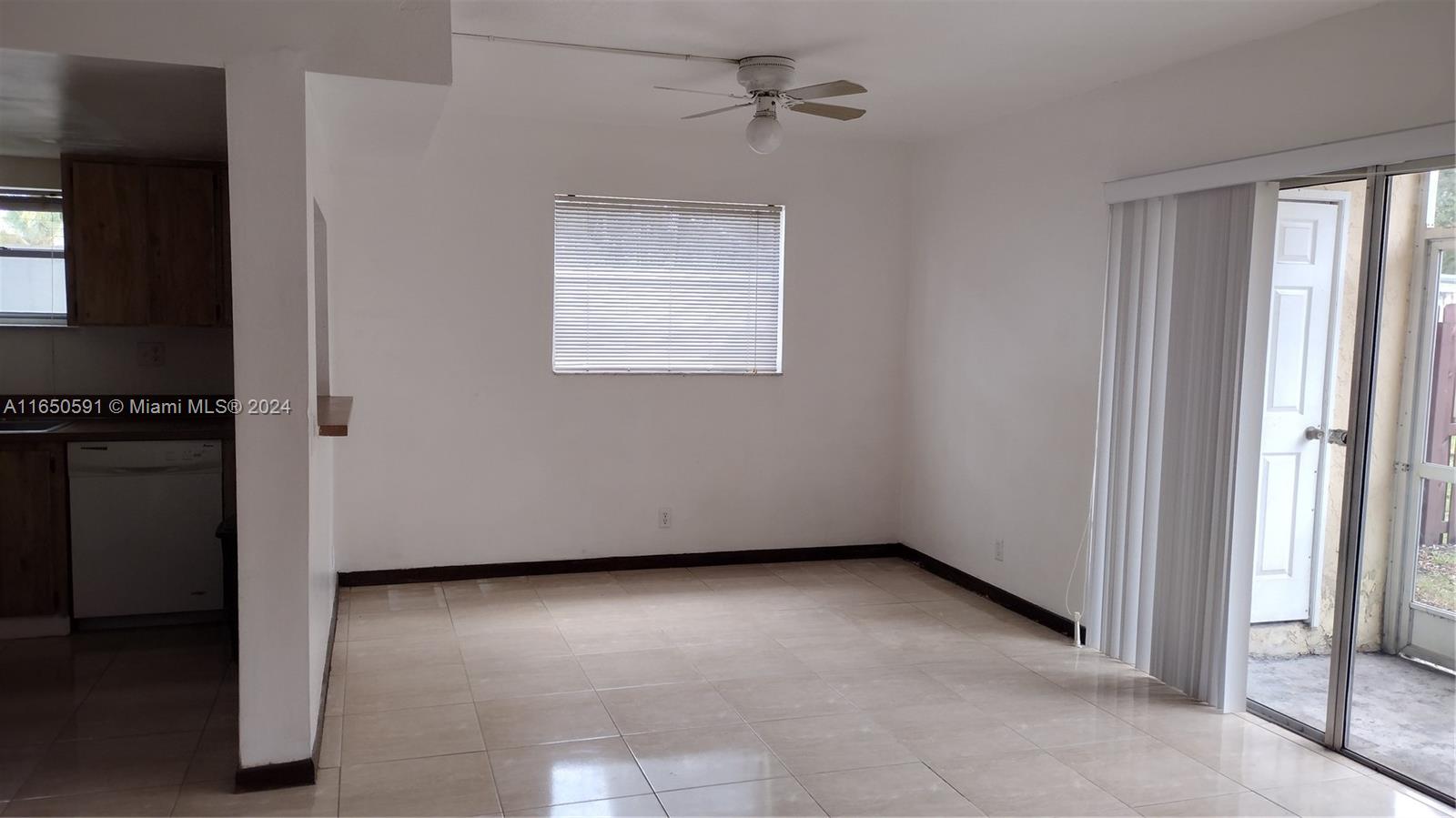 BRENTWOOD WEST TOWNHOUSES - Residential Lease