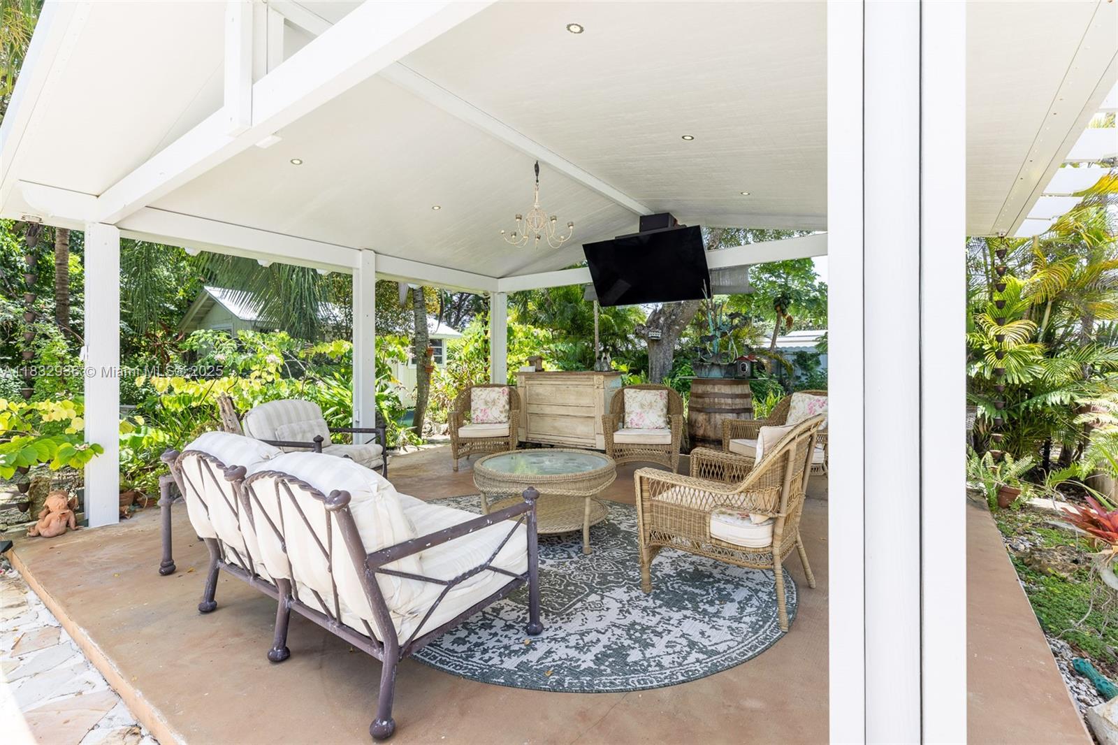 TROPICO ESTATES - Residential