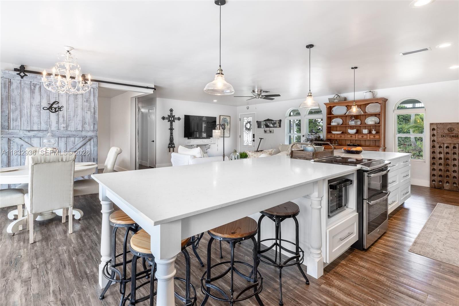 TROPICO ESTATES - Residential
