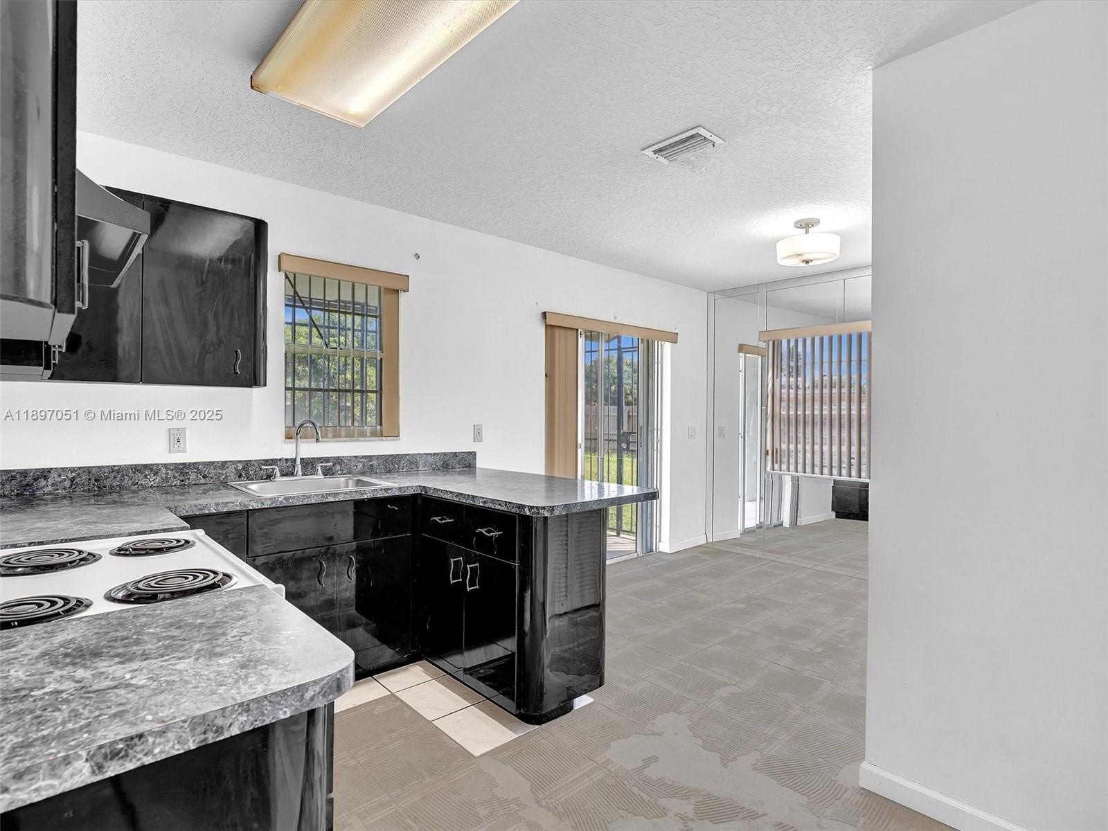 WEST PERRINE - Residential