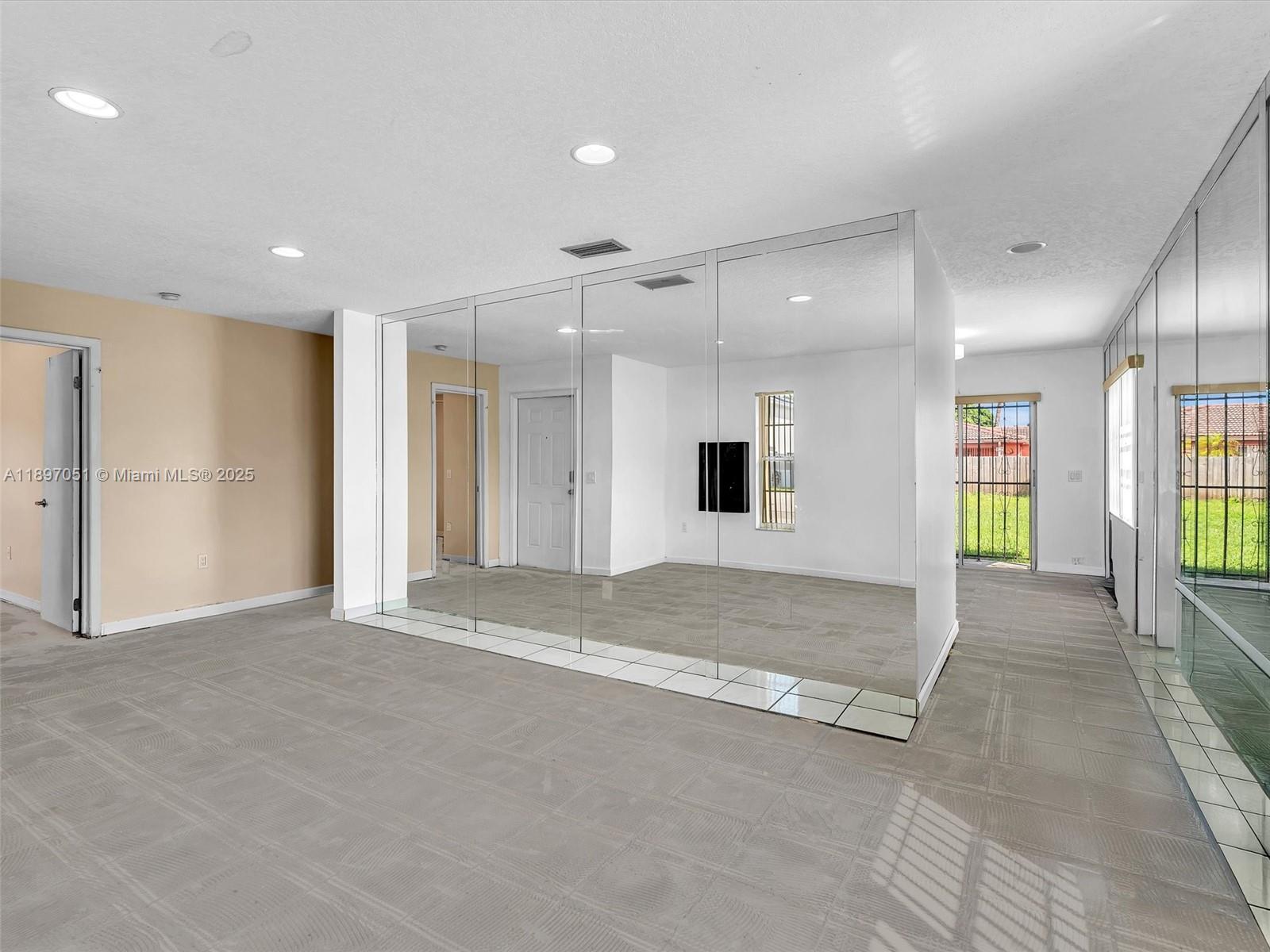 WEST PERRINE - Residential