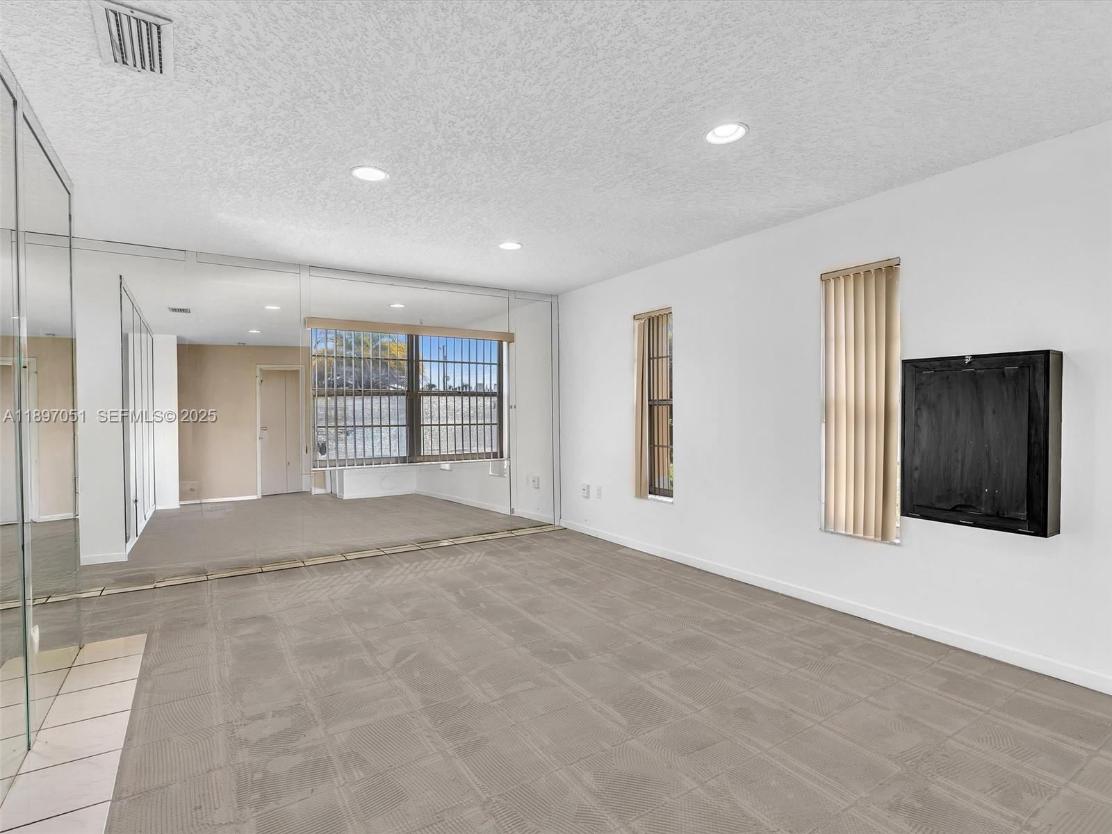 WEST PERRINE - Residential