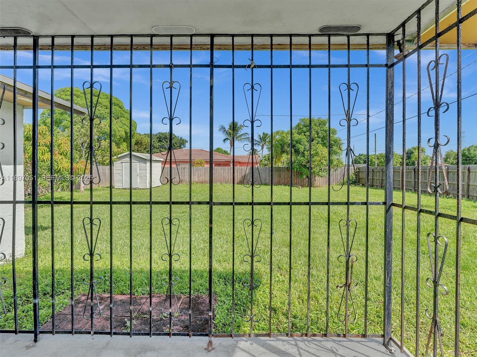 WEST PERRINE - Residential