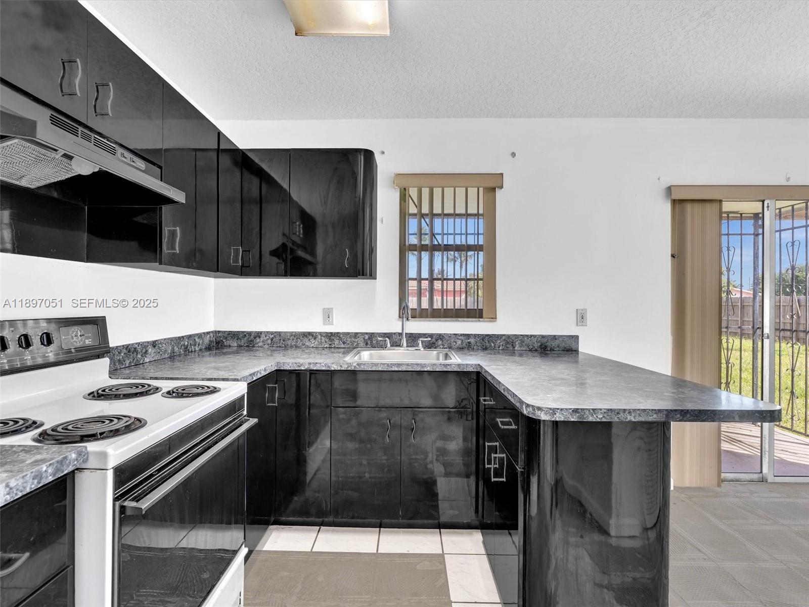 WEST PERRINE - Residential