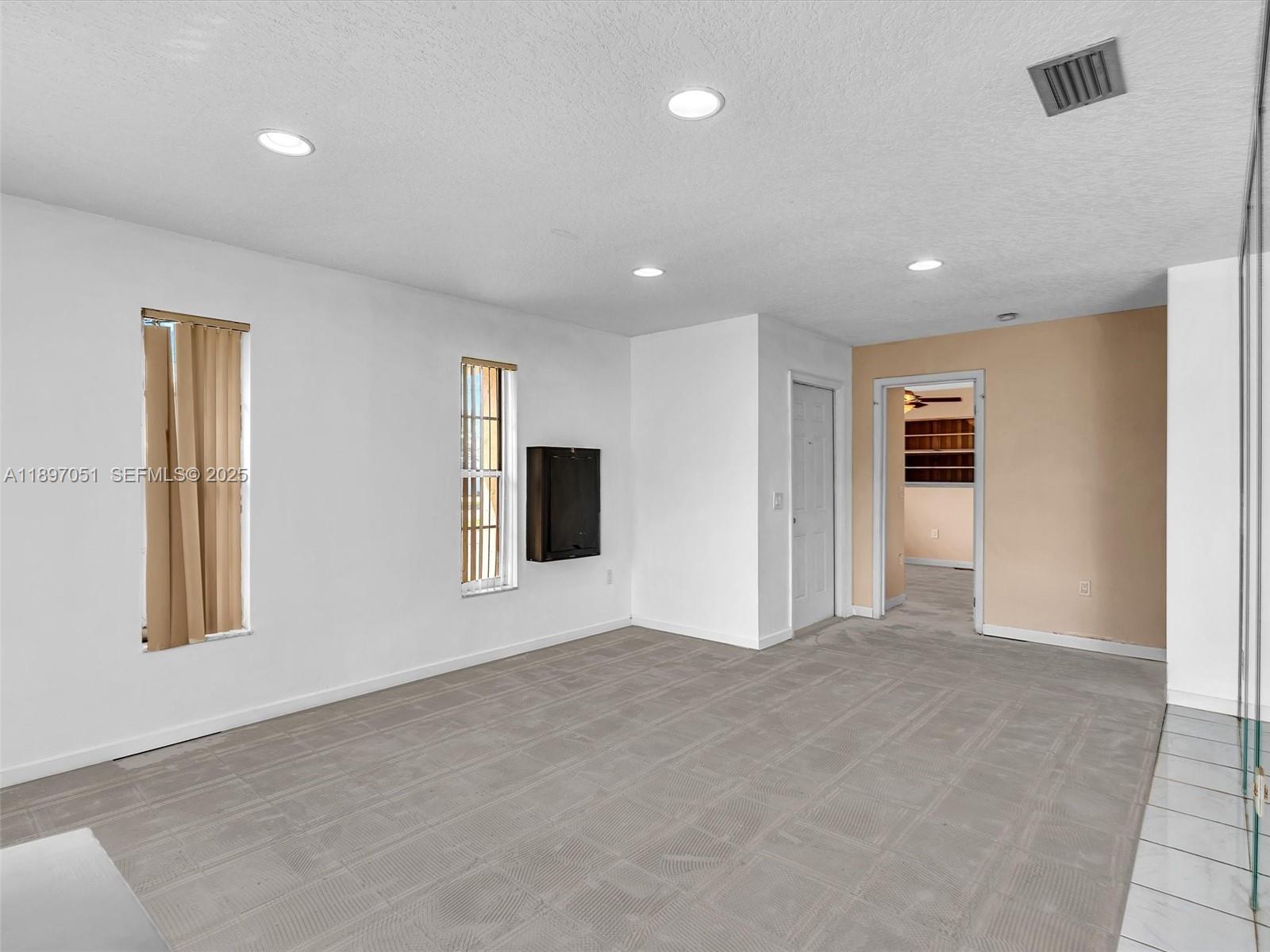 WEST PERRINE - Residential