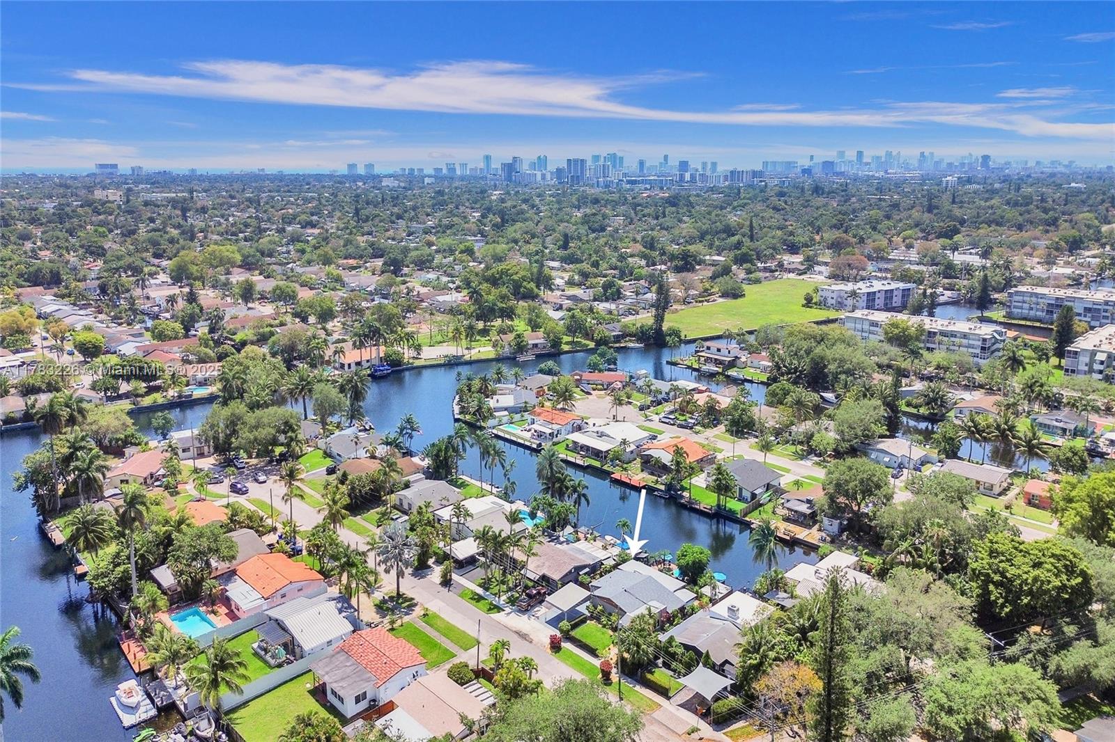 Property for Sale at 2726 Scott St, Hollywood, Broward County, Florida - Bedrooms: 3 
Bathrooms: 1  - $800,000